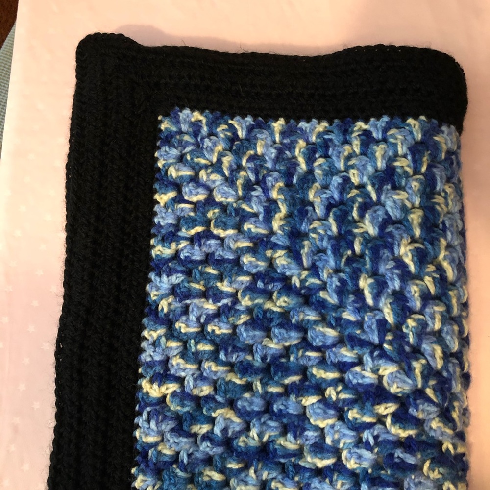 Handmade crocheted lap throw NWOT